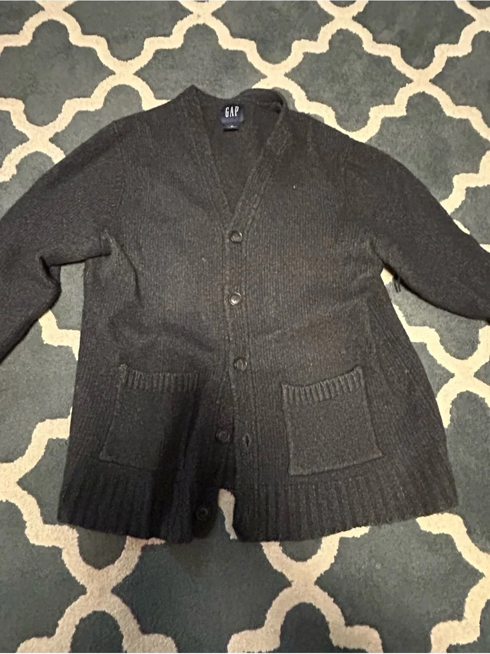 GAP Men’s Gray Cardigan Medium